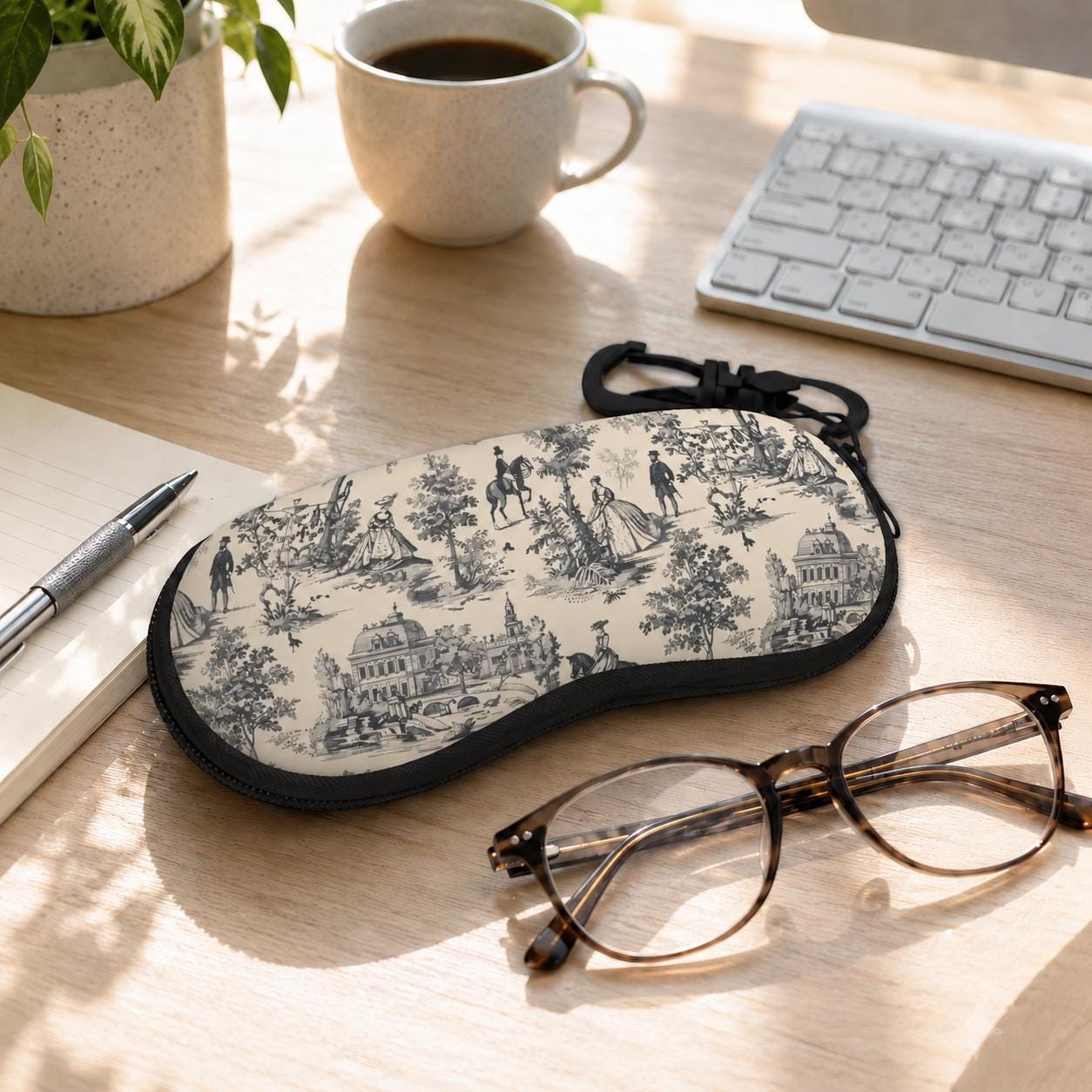 Toile de Jouy Eyeglasses Soft Case – French Vintage Sunglasses Zipper Pouch