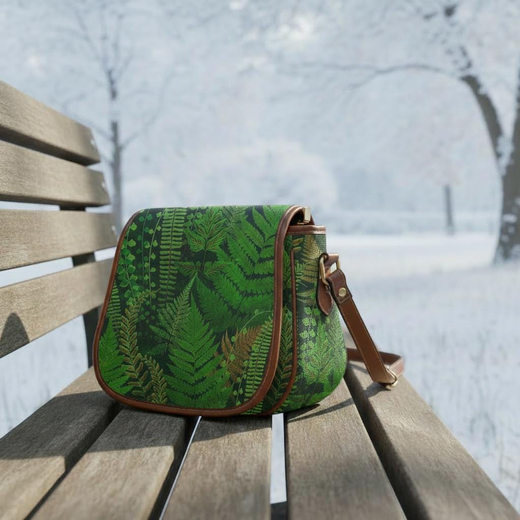 Bolso de montar verde con helechos – bolso botánico de estilo dark academia