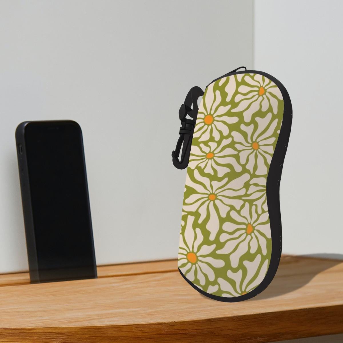 Boho Daisy Sunglasses Case – Retro Floral Eyeglass Zipper Pouch