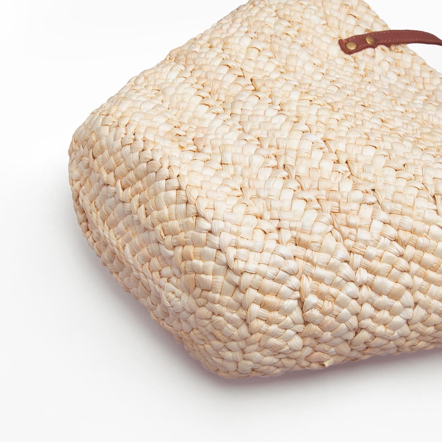 Large Woven Straw Tote Bag – Roomy Summer Tote with Zippered Interior