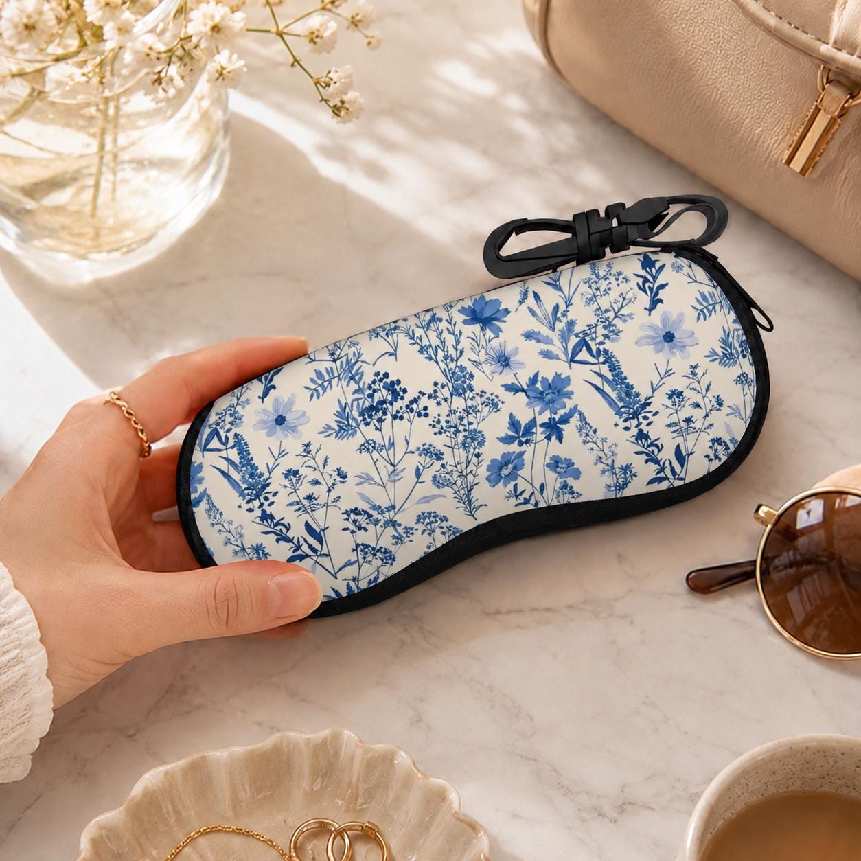 Toile de Jouy Eyeglasses Soft Case – French Vintage Sunglasses Zipper Pouch