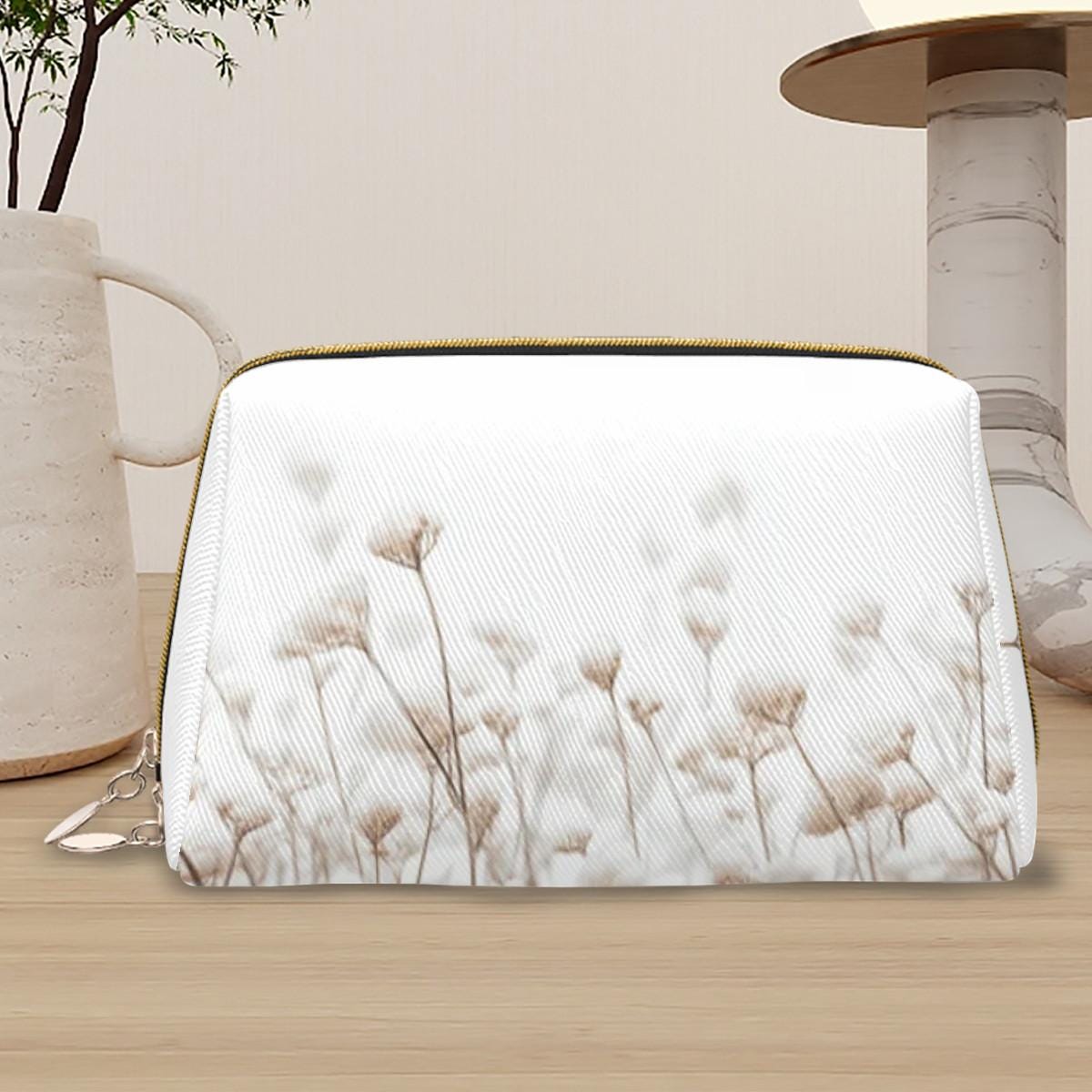 Delicate Flowers White Gold Makeup Bag – Floral Faux-Leather Travel Cosmetics Case