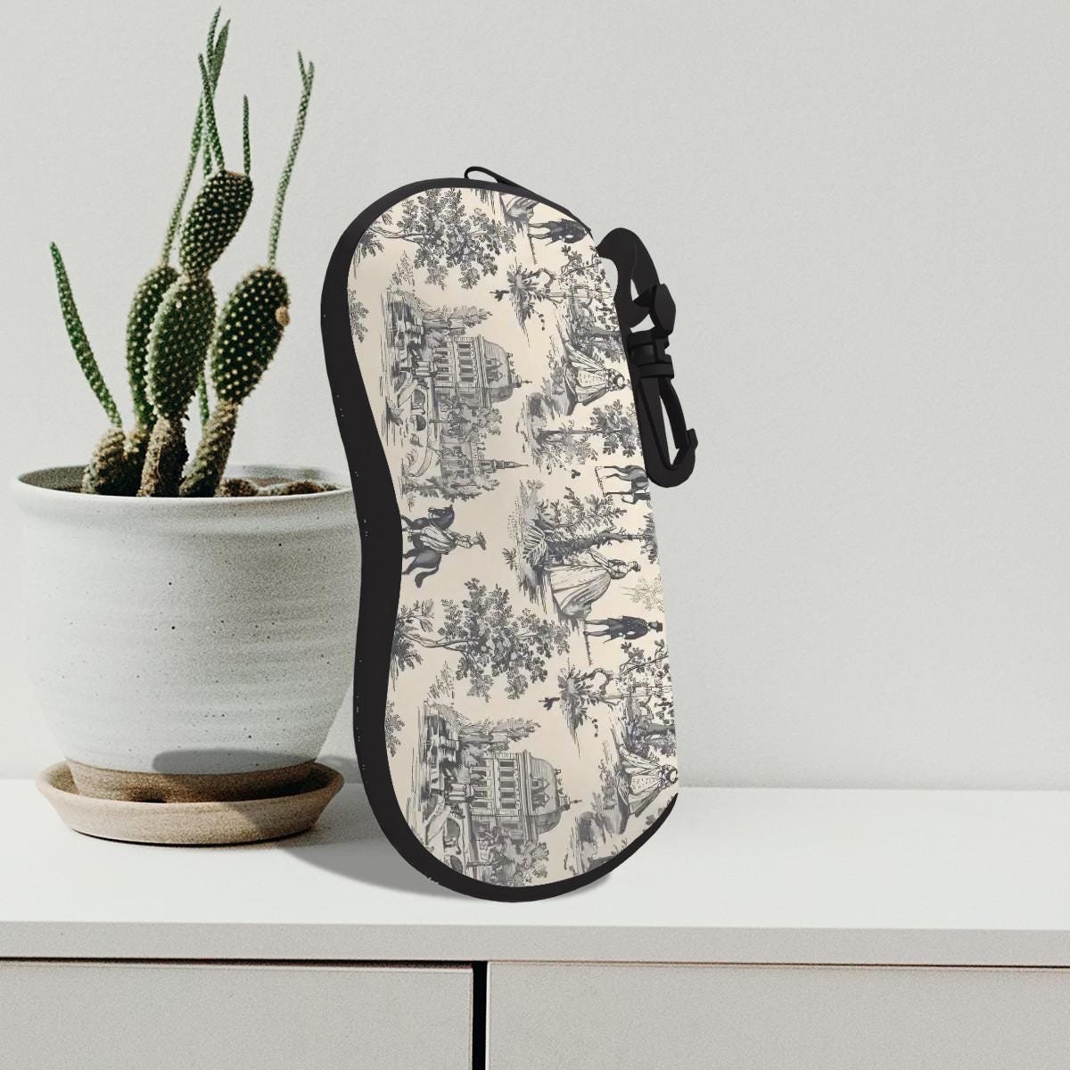 Toile de Jouy Eyeglasses Soft Case – French Vintage Sunglasses Zipper Pouch