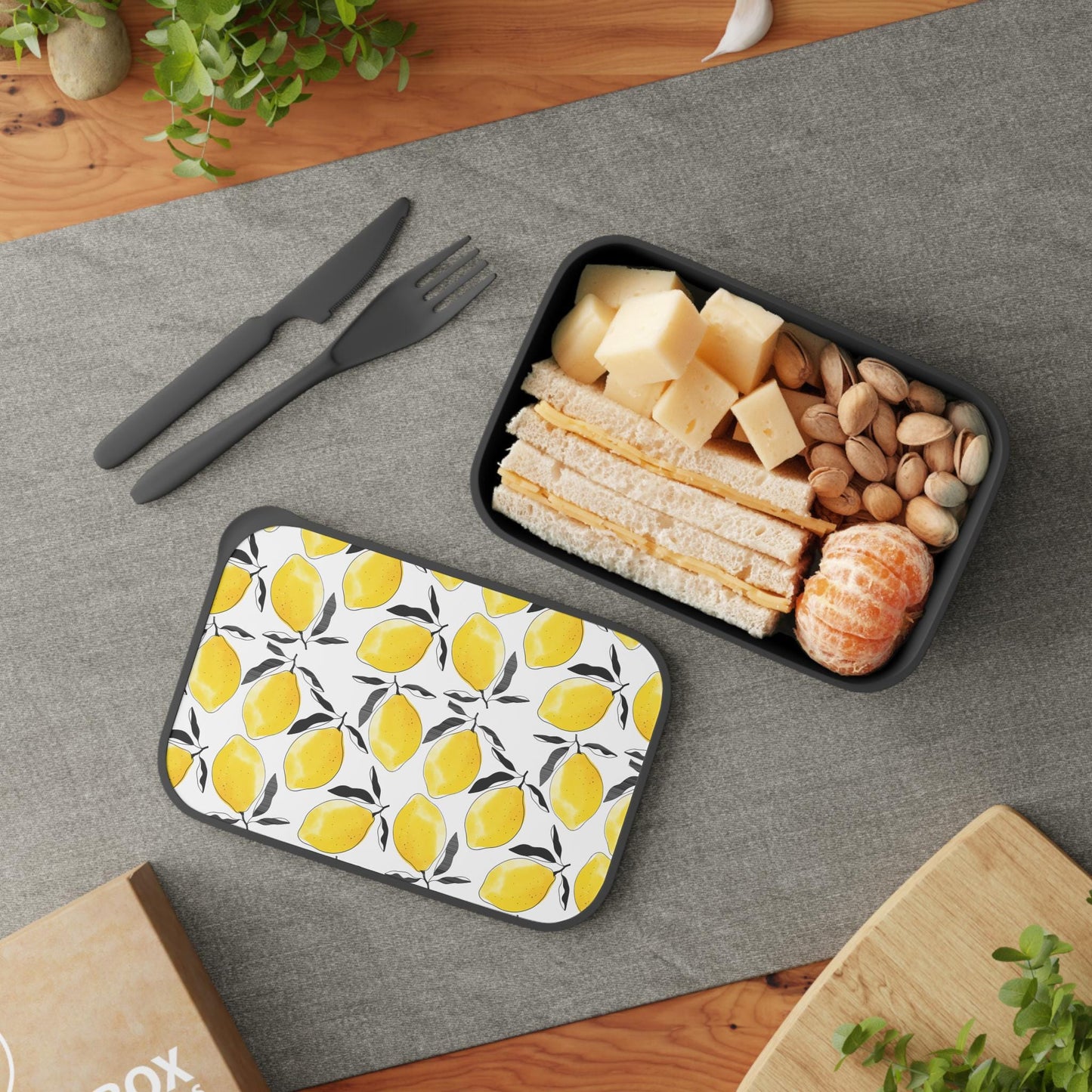 Retro Lemons Vegan Bento Box: 60s Style Bioplastic Lunch Container