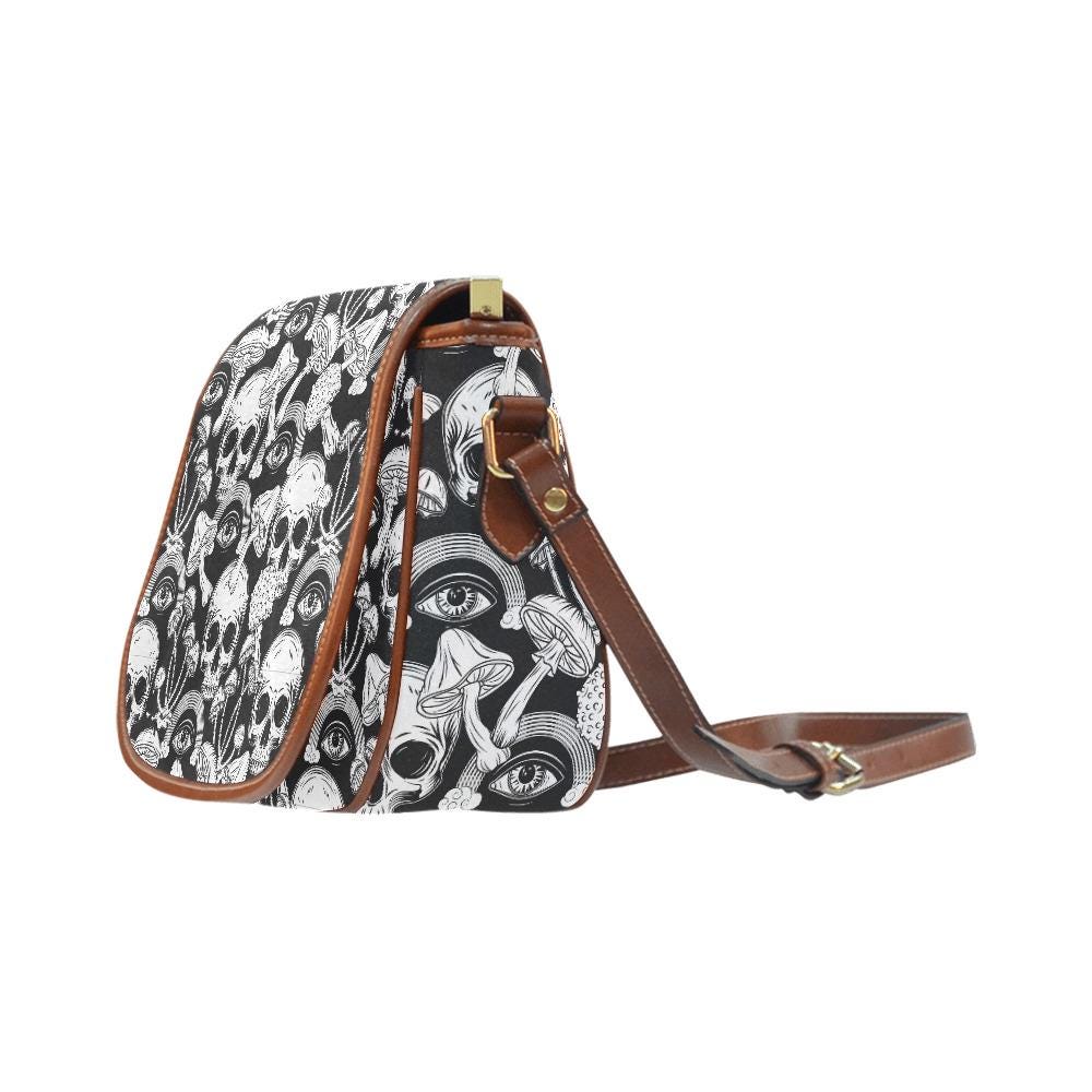 Extravagante schwarz-weiße Totenköpfe Umhängetasche – Große Gothic Alternative Schulterhandtasche