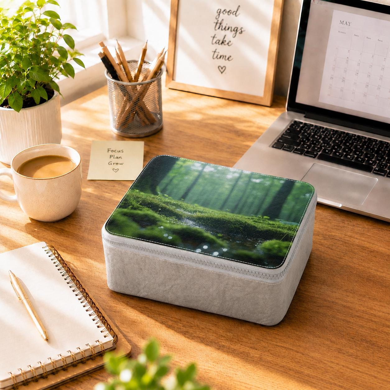 Mossy Forest Paper Lunch Box: Reusable Woodland Eco-Friendly Food Storage