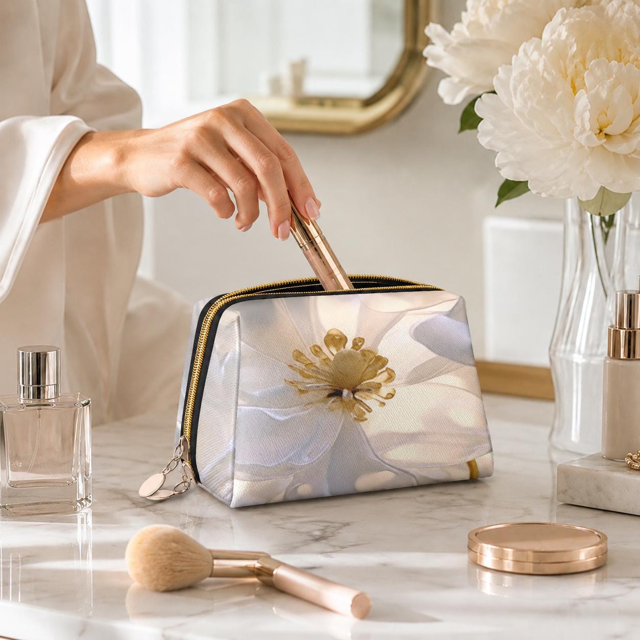 Luxury Floral Makeup Bag – Botanical Faux Leather Travel Cosmetics Case