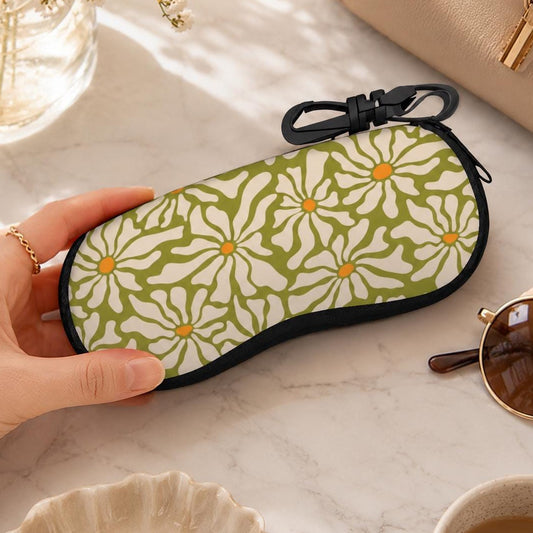Boho Daisy Sunglasses Case – Retro Neoprene Eyeglass Zipper Pouch