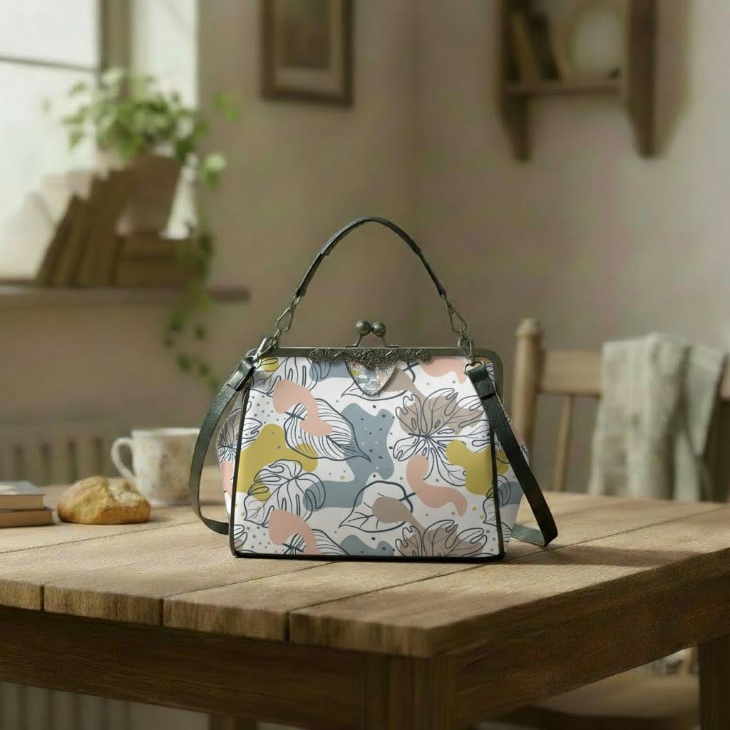 Retro 60s Floral Kisslock Crossbody Bag – Vintage Pastel Feminine Handbag
